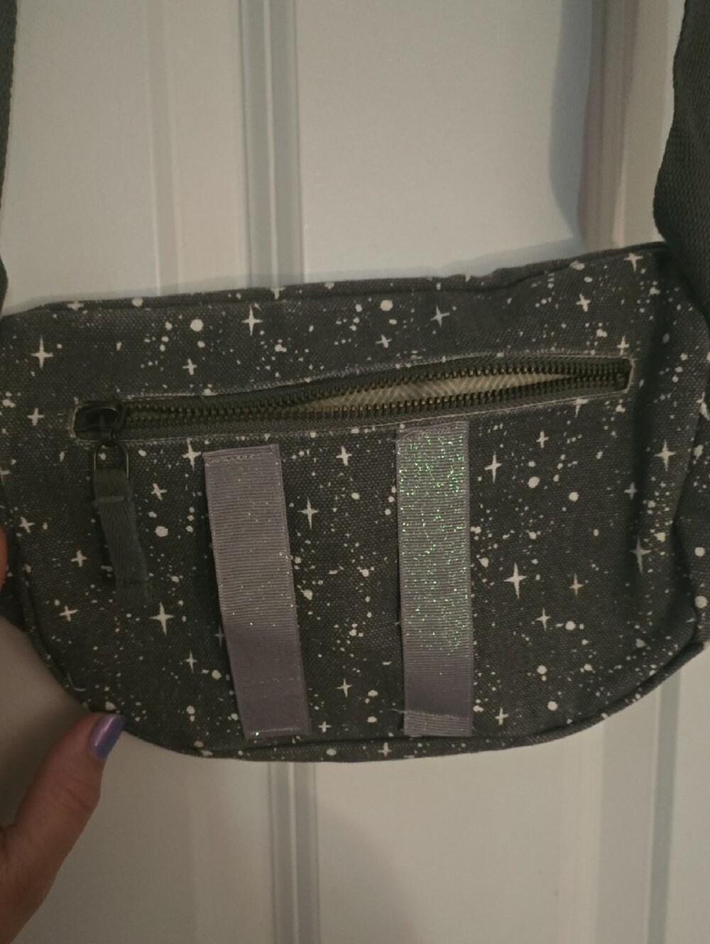 Gray Star Print Crescent Moon Belt Bag - Danica Studio - Picture 4 of 5
